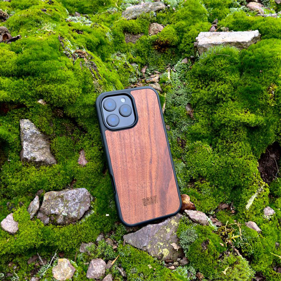 iPhone 16 Pro Holz Handy Hülle MagSafe Bumper Case - Walnuss