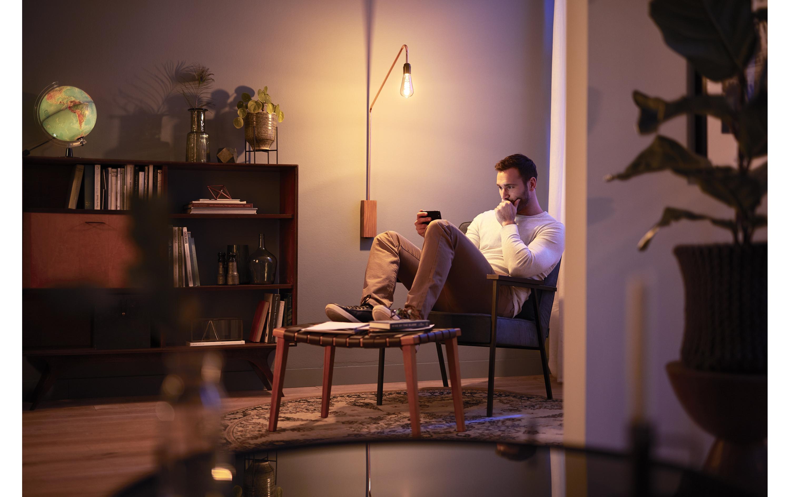 Lampe LEDcla 25W E27 ST64 GOLD D WarmweissDekoratives LED-Leuchtmittel ST64 mit sichtbarem Glühfaden und flammenfarbiger Farbtemperatur
