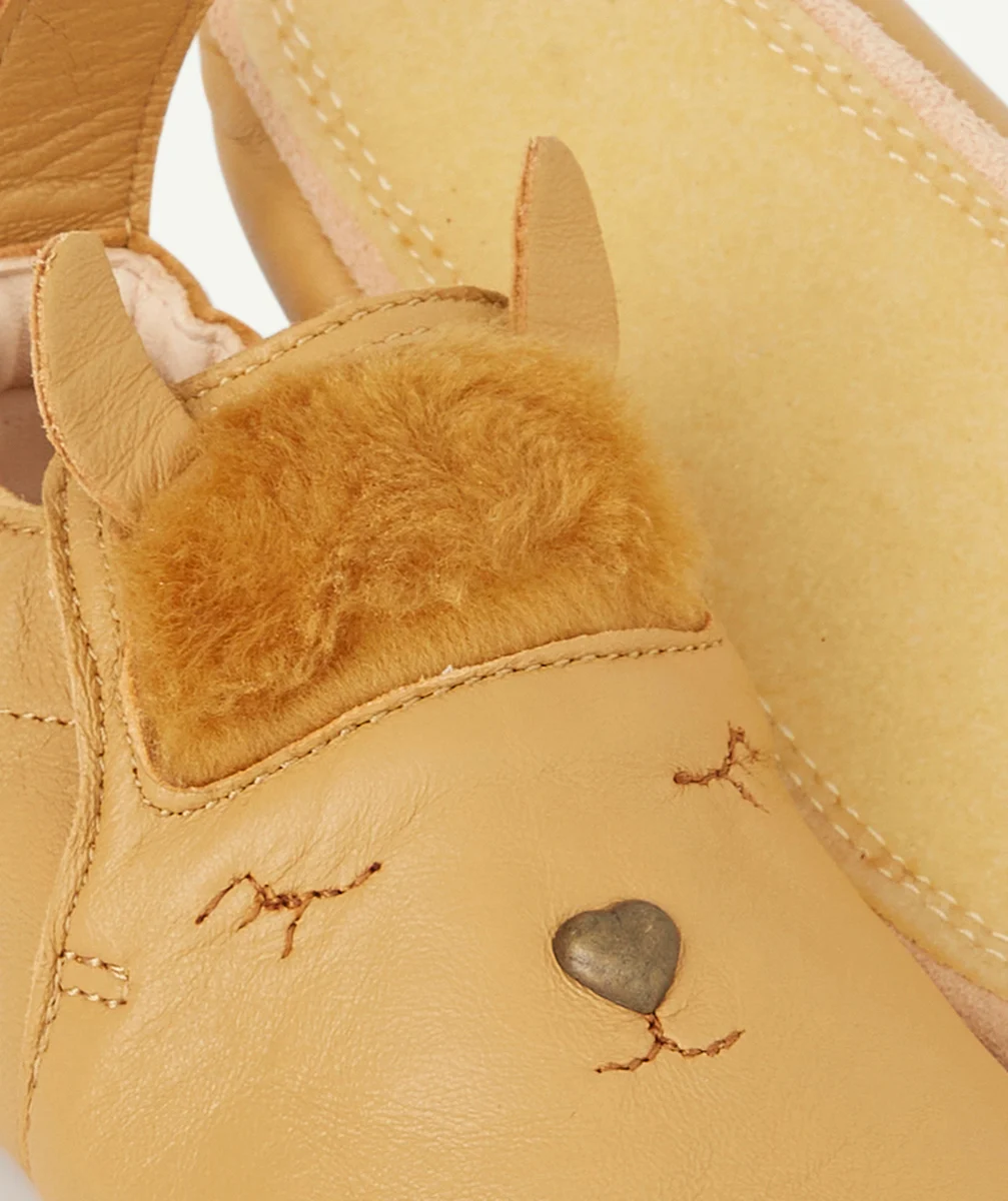 EASY PEASYCHAUSSONS EN CUIR CAMEL AVEC ALPAGA