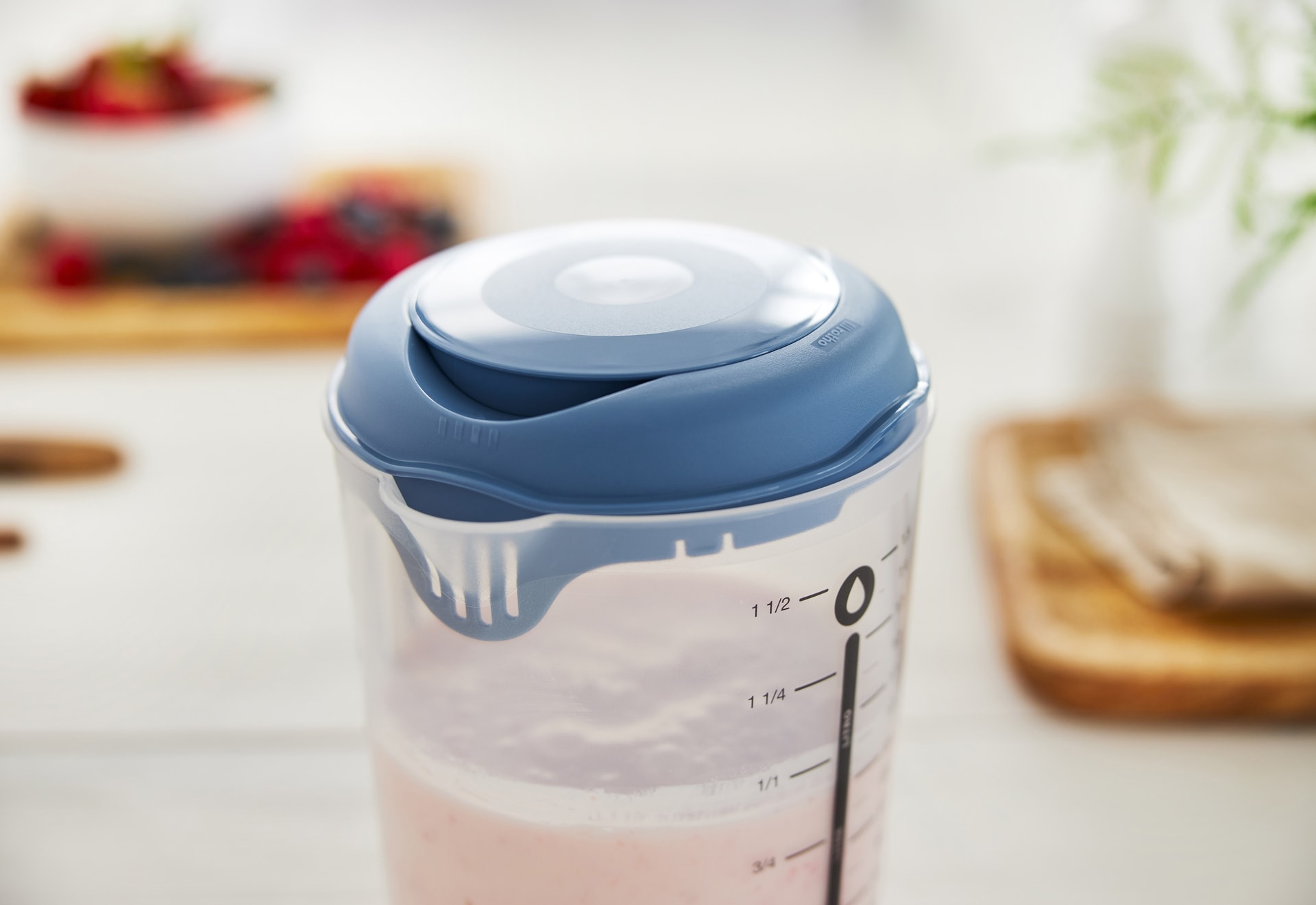 rotho Mixbecher FRESH 1,5 Liter Horizon Blue