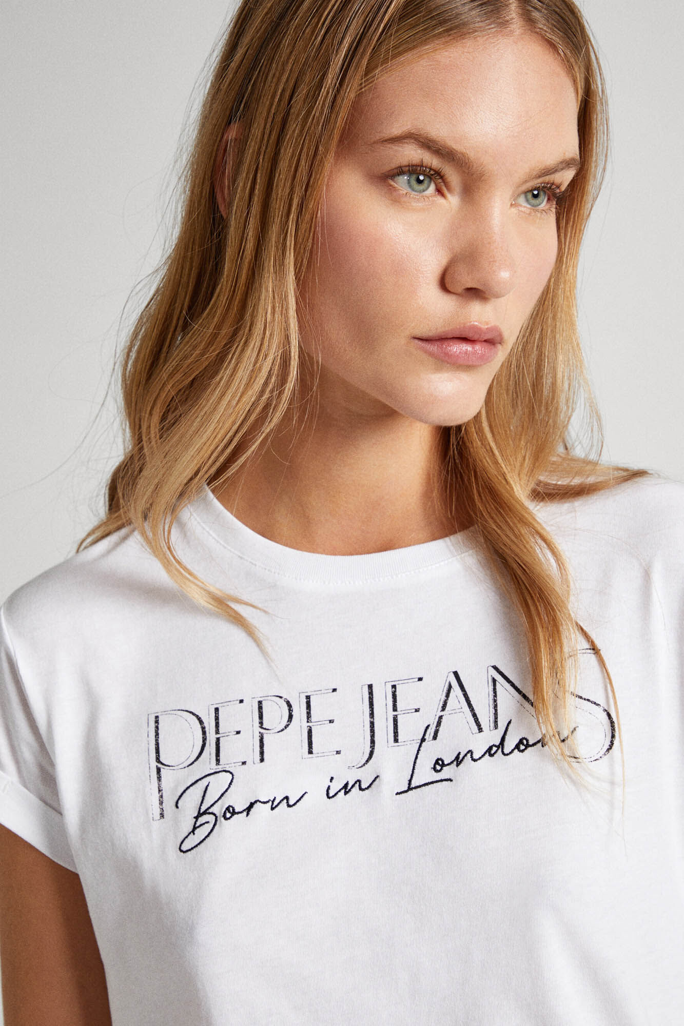 Camiseta de algodão com estampa de logotipo