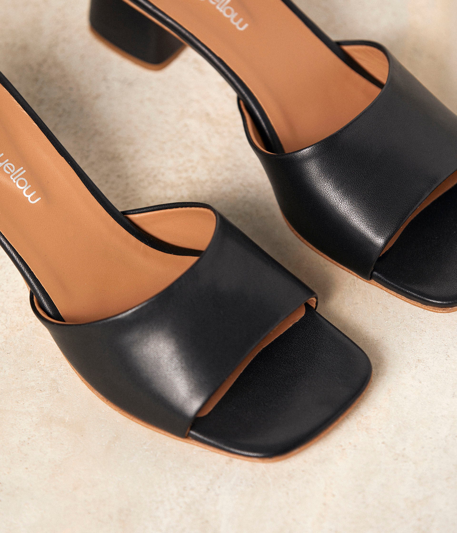 Mules cuir noir Lana