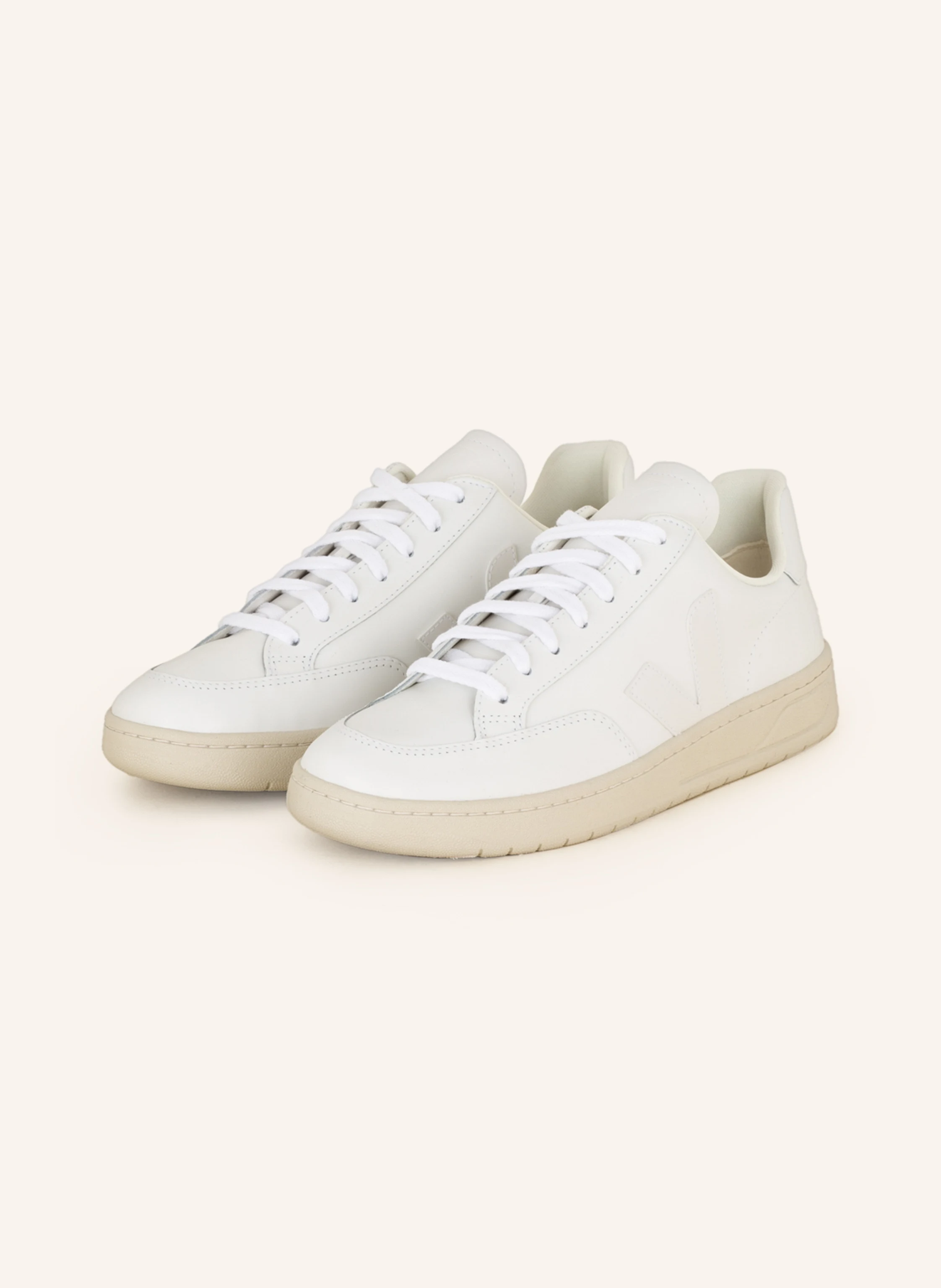 VEJA Sneaker V-12