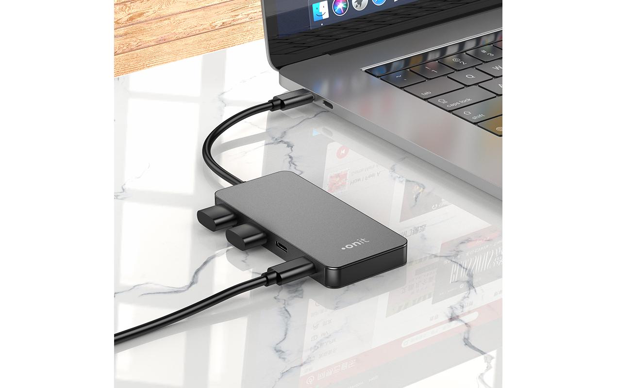 USB-C-Hub 4CLeichter und kompakter Hub mit 4 USB-C-Ports