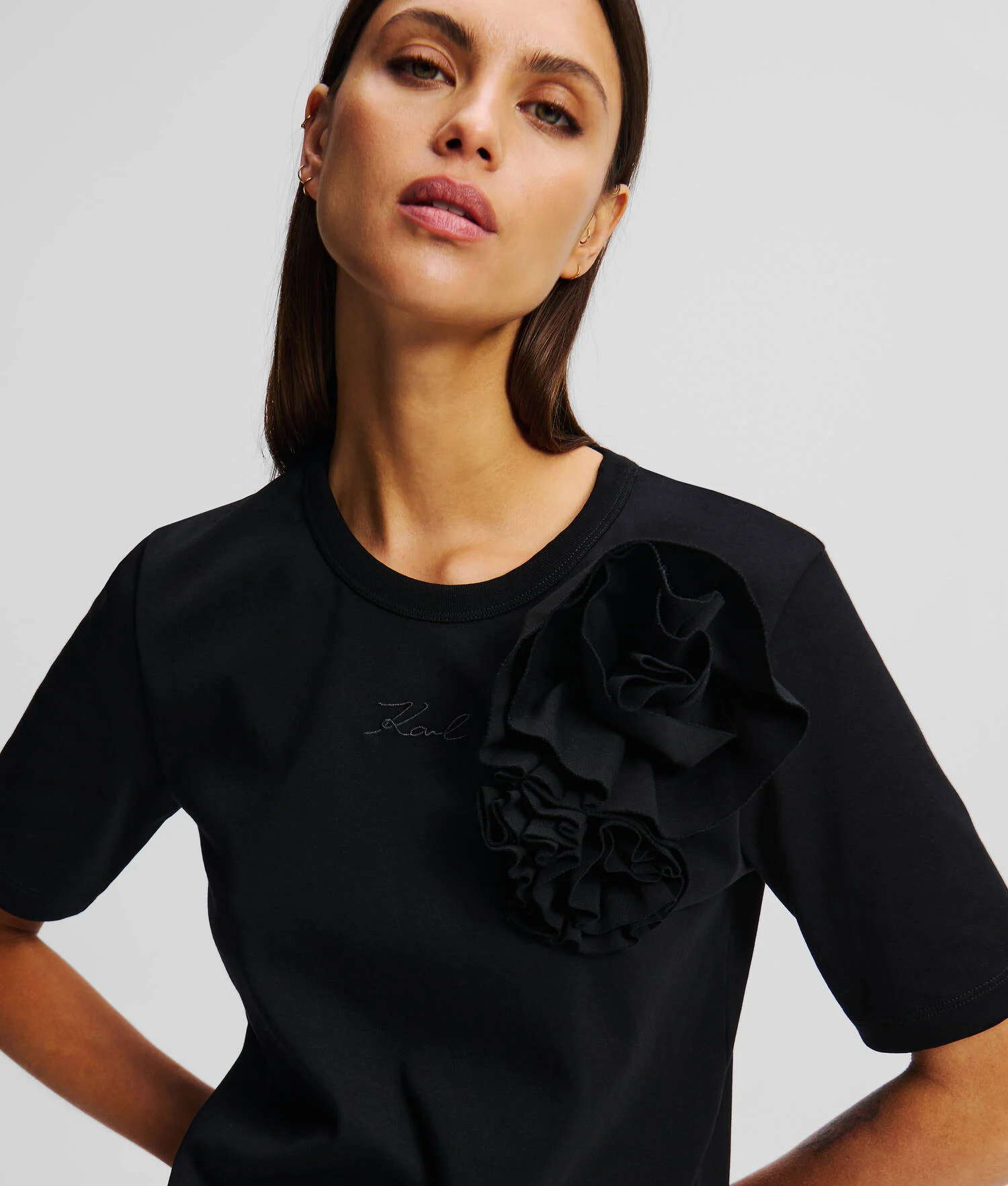 T-SHIRT MOTIF À FLEURS - Noir
