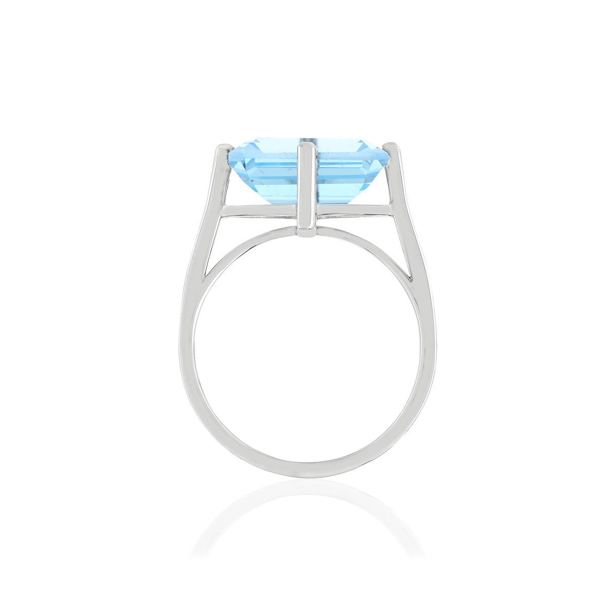 Bague or blanc 750, 1 Topaze bleue de 7,33 carats.