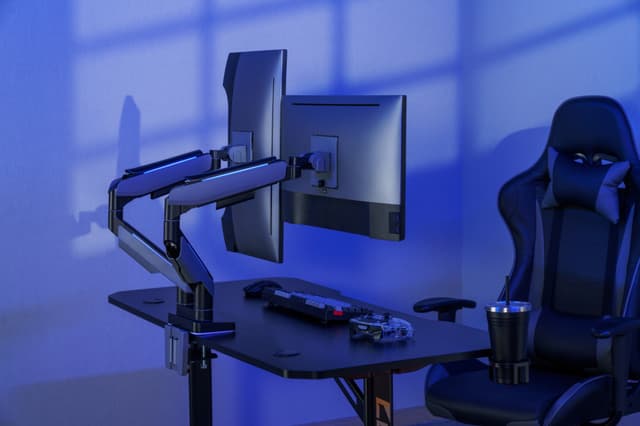 Essentials Heavy-Duty RGB Dual Gaming monitor arm (sort)