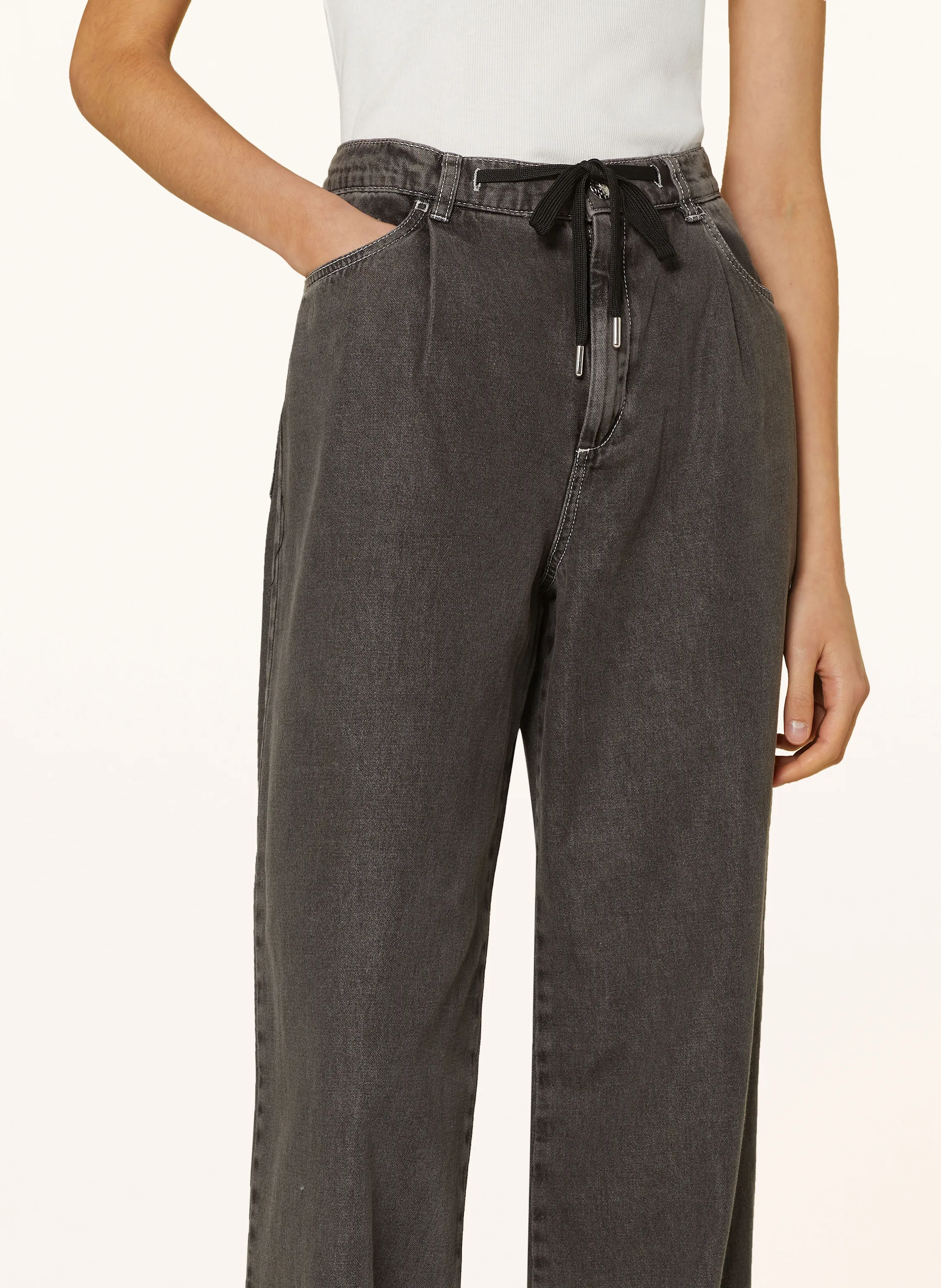 BAUM UND PFERDGARTEN Straight Jeans NANNY