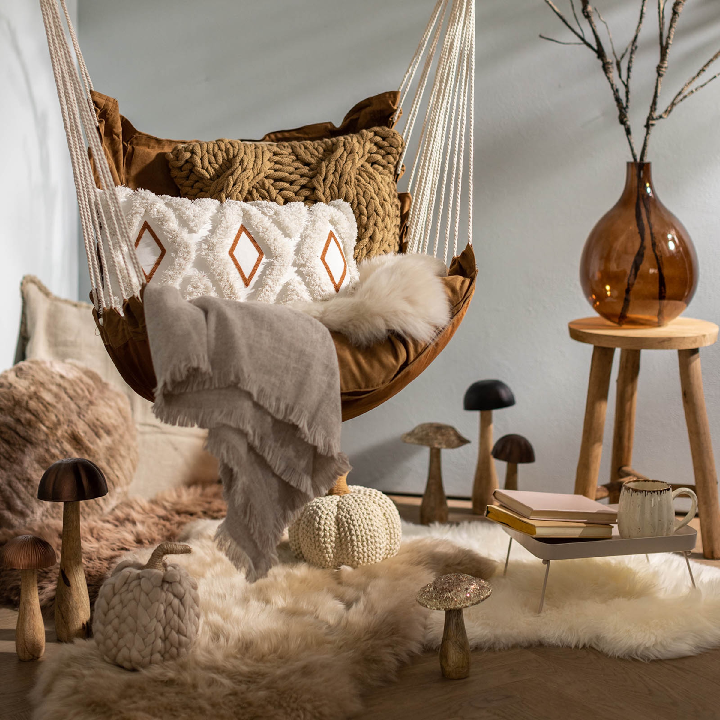 beige, L 85-89 x B 56 cm
