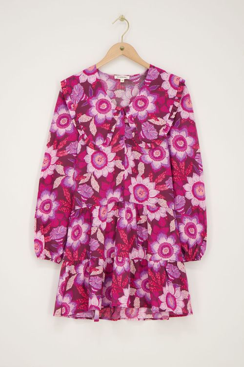 Bruine jurk met roze bloemenprint