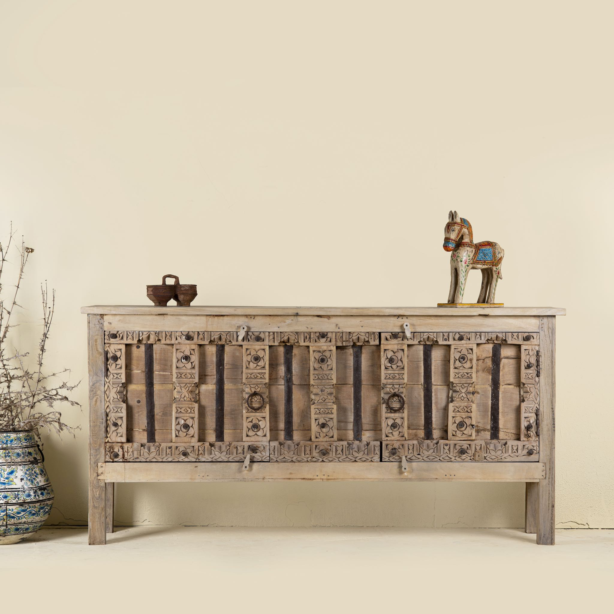 Dressoir Kanan