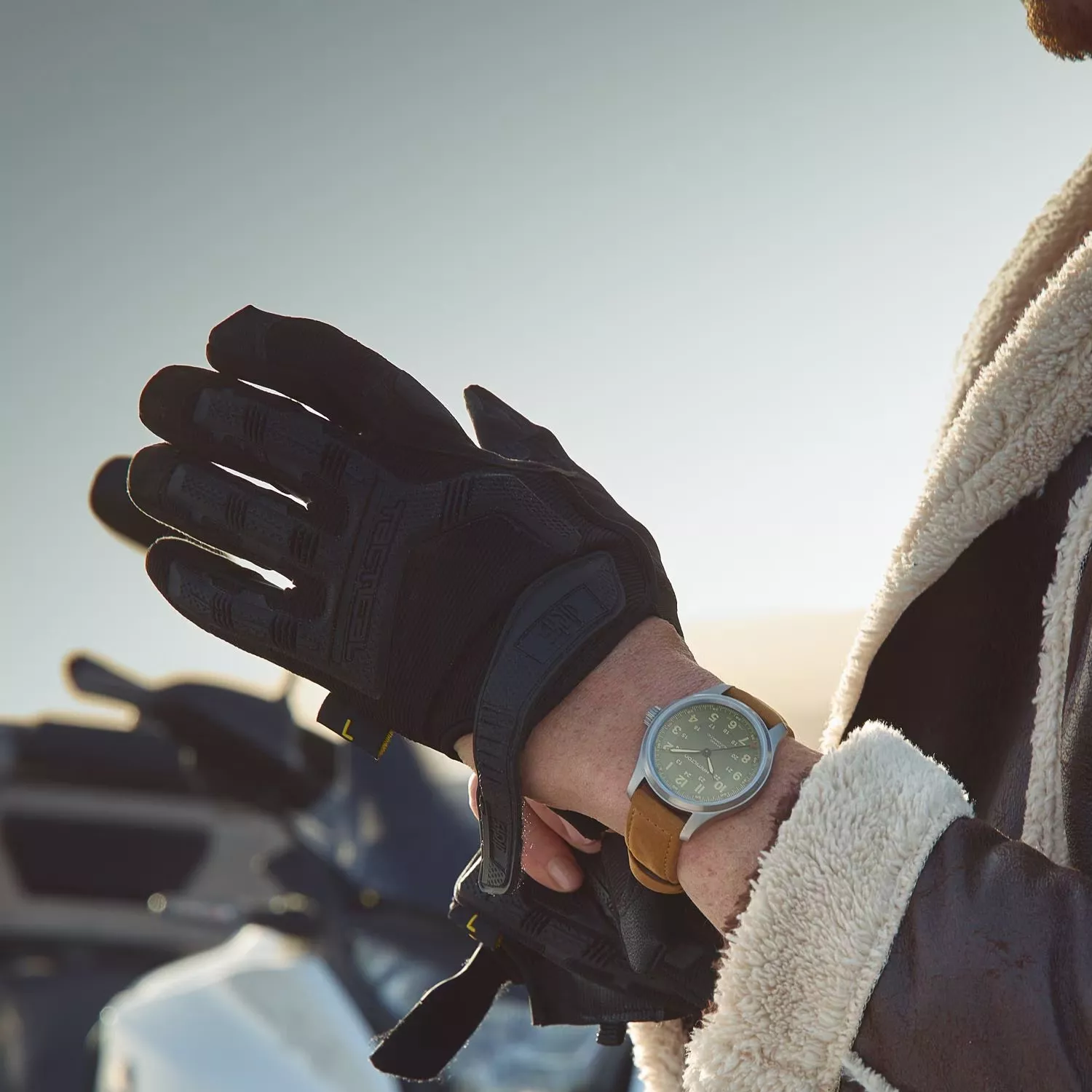 Hamilton Khaki Field Titanium Auto H70545560