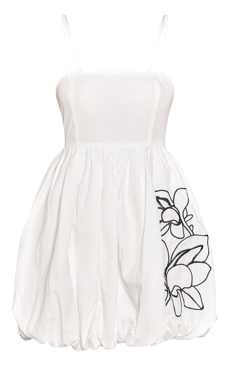 Blanc Robe Courte À Bretelles Avec Jupe Bouffante Brodée