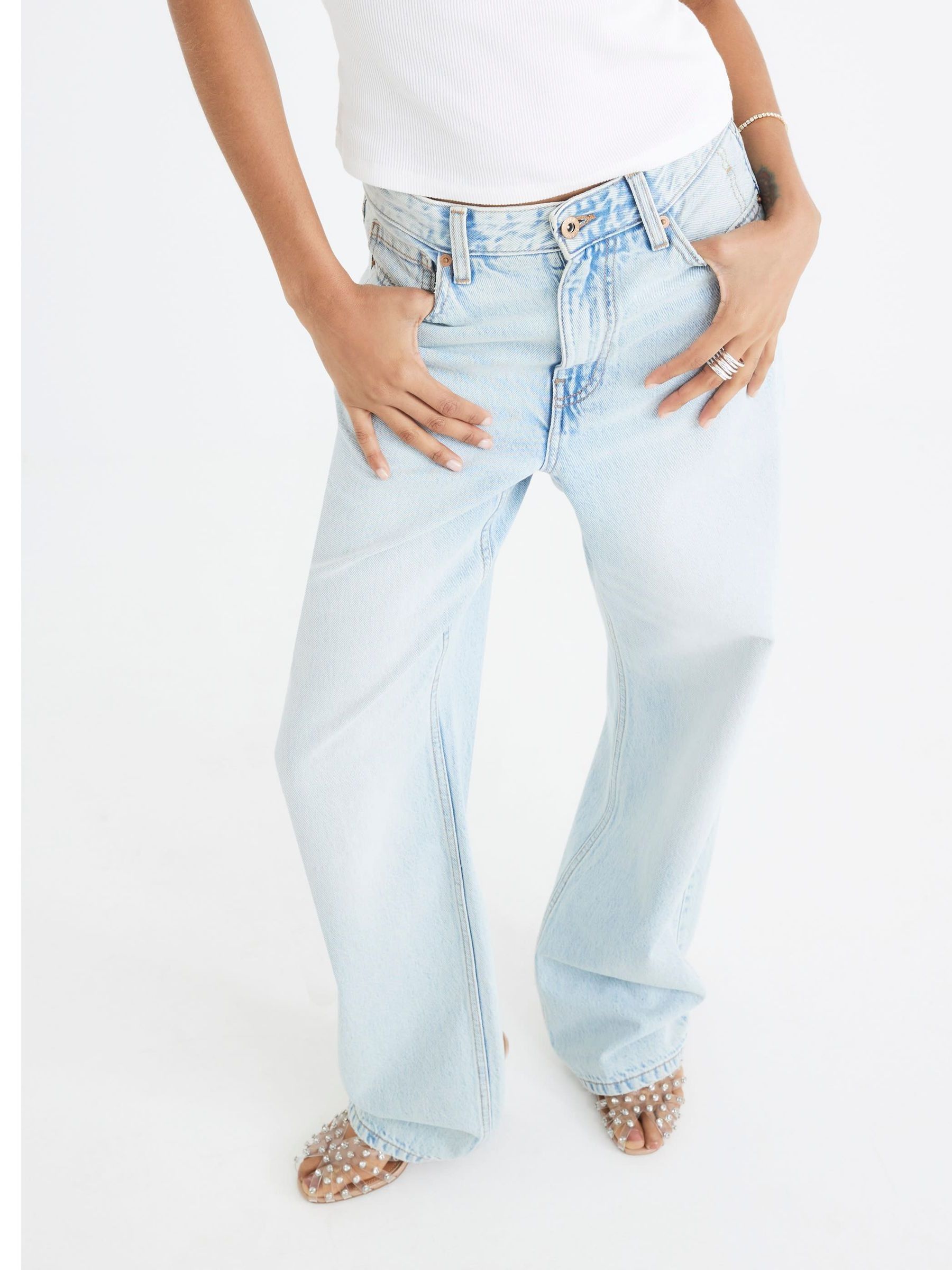 Lichtblauw - River Island jeans met hoge taille en relaxte rechte pijpen voor tenger postuur