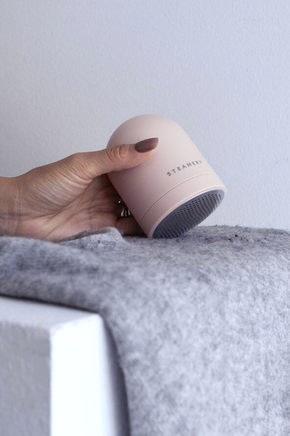 Steamery Stockholm Pilo 2 Fabric Shaver - Rose Rose