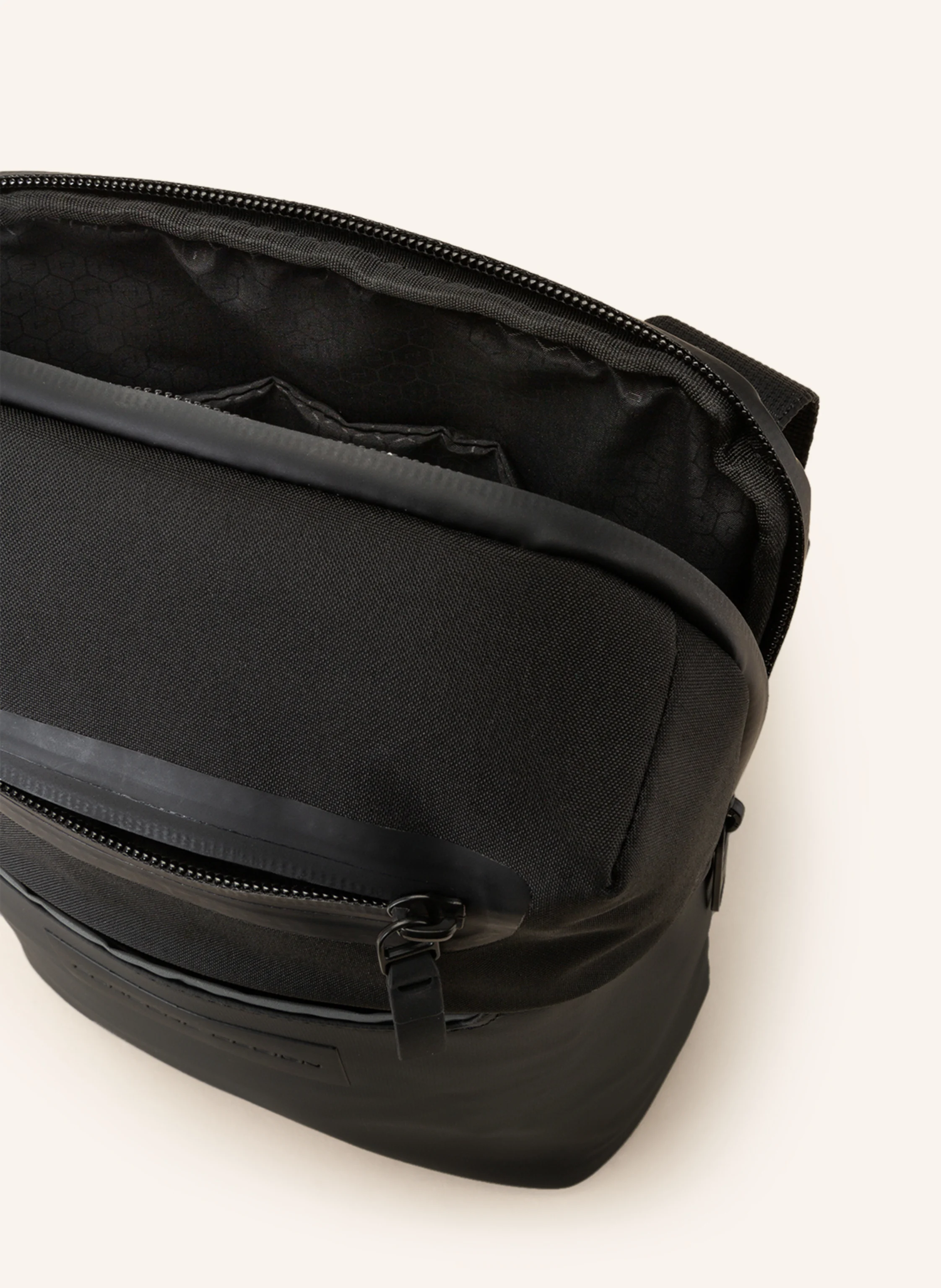 PORSCHE DESIGN Umhängetasche URBAN ECO