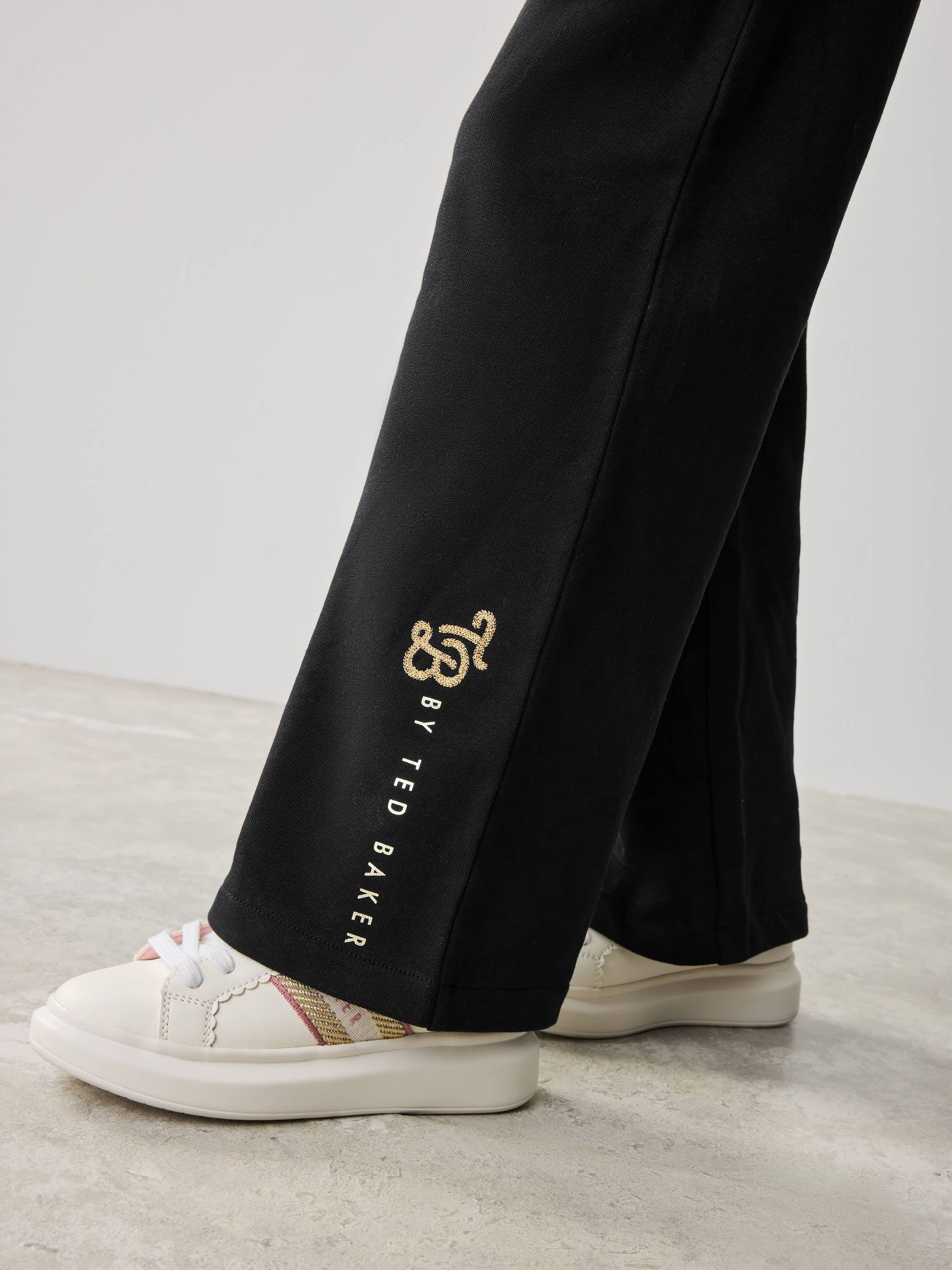 Zwart - Baker by Ted Baker 2 Piece Varsity Sweater and Wide Leg Joggers Set