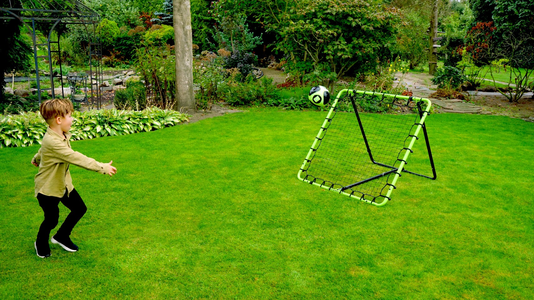 EXIT - Tempo Multisport Rebounder 120x120cm - Grøn/Sort (43.20.12.00)