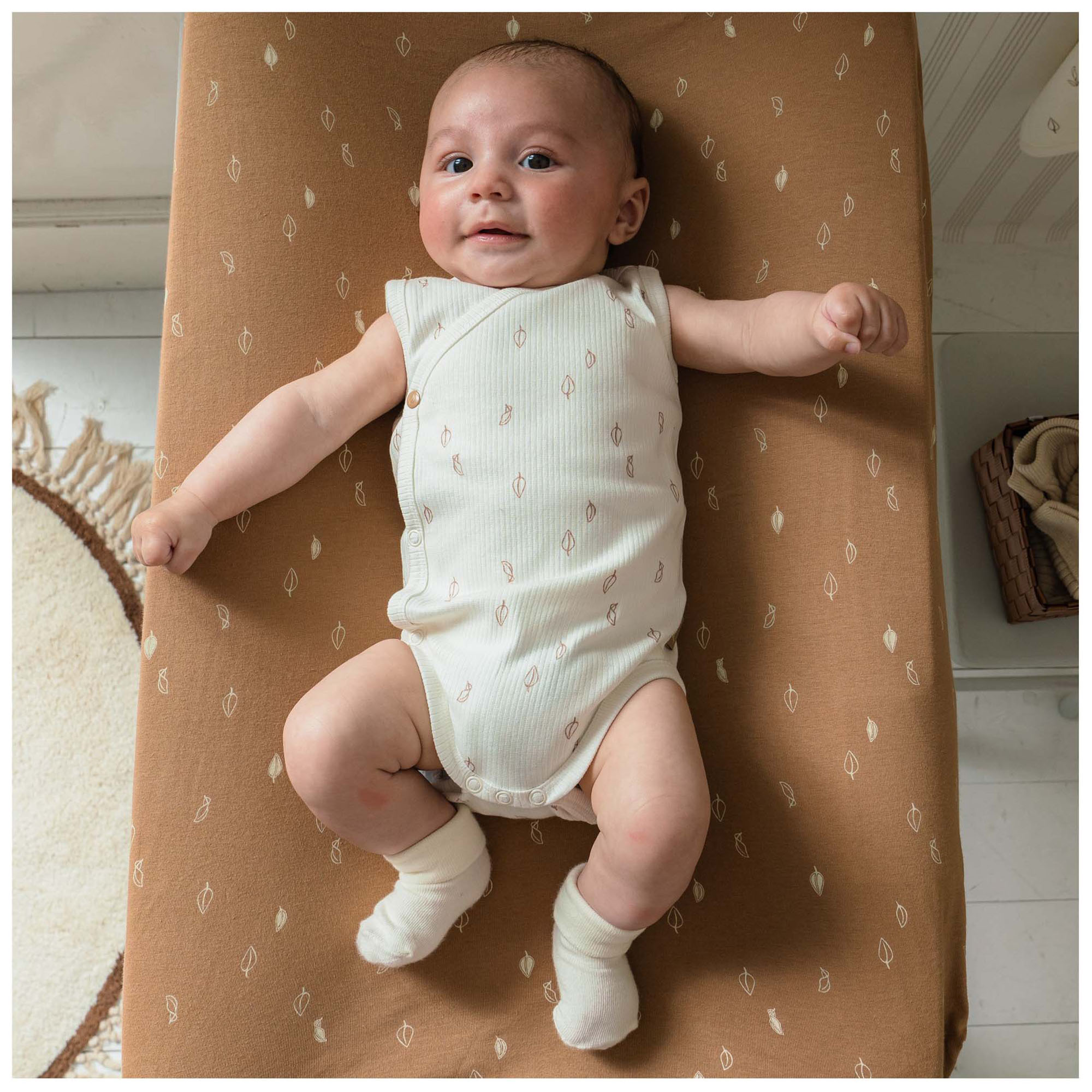 Prénatal newborn romper rib Pure mouwloos bladeren beige