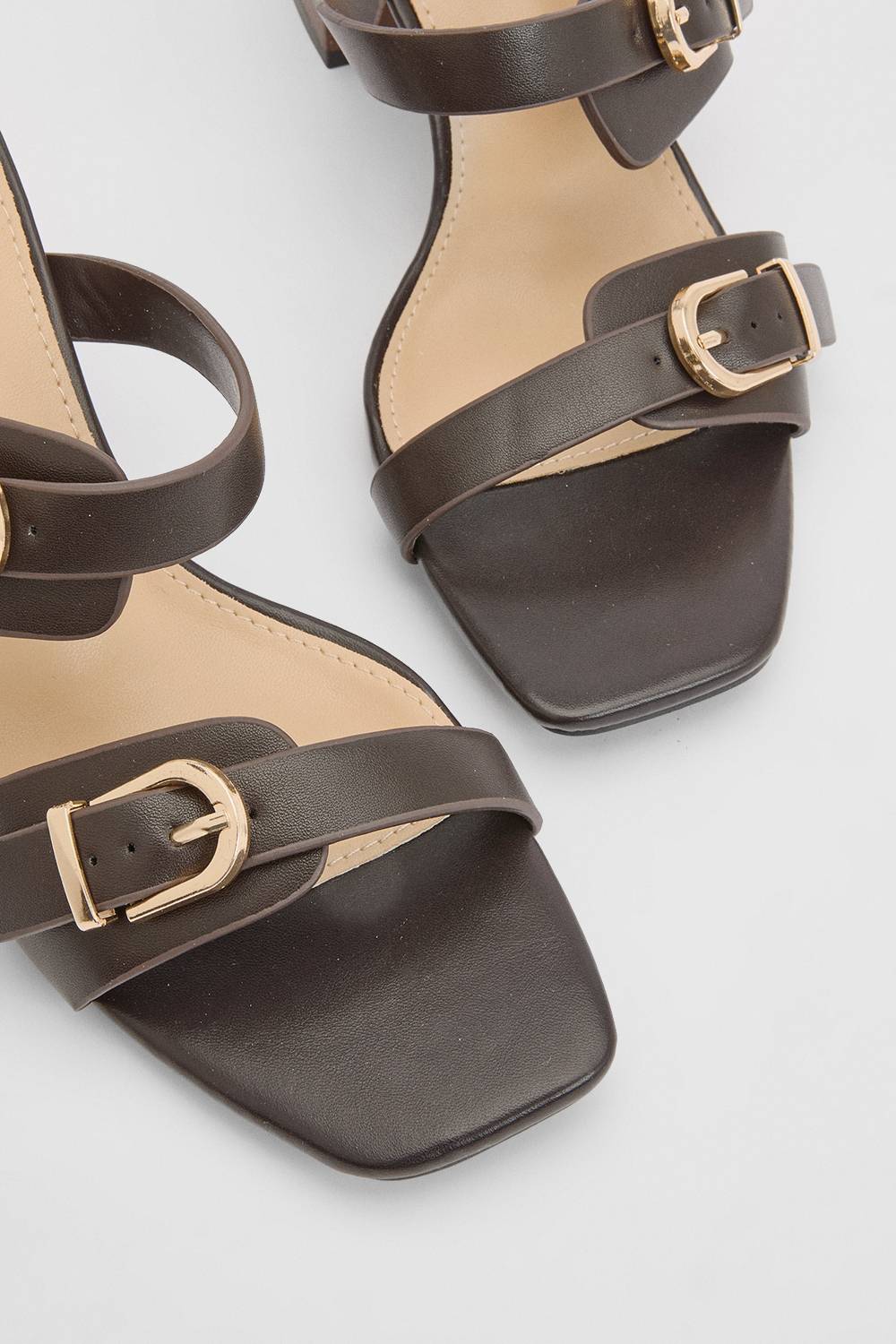 Wallis Mules Axel À Talon Bloc En Synthétiquecuir Avec Détail Boucle
