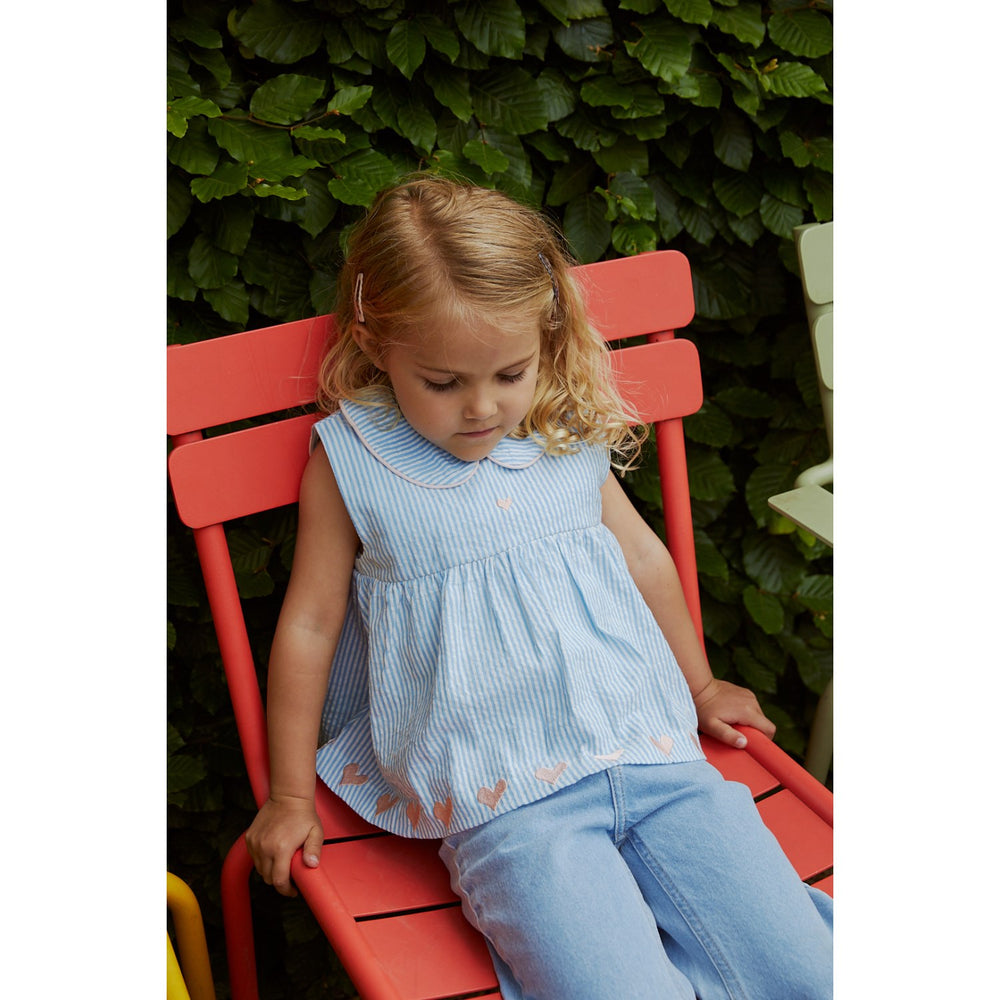Køb COPENHAGEN COLORS Sky Blue W Cream Stripe W. Soft Pink Seersucker Ss Bluse W. Hearts