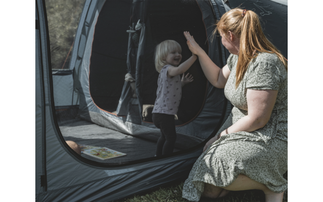 Easy Camp Skarvan 6 Familienzelt für 6 Personen