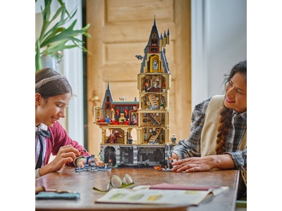LEGO Kasteel Zweinstein™: de Hoofdtoren (76454)