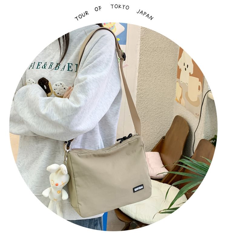 Hikuozy - Nylon Crossbody Tas met Rits en Letters