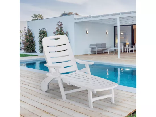 Transat pliant en plastique pour la piscine et la plage Koh Phi Phi