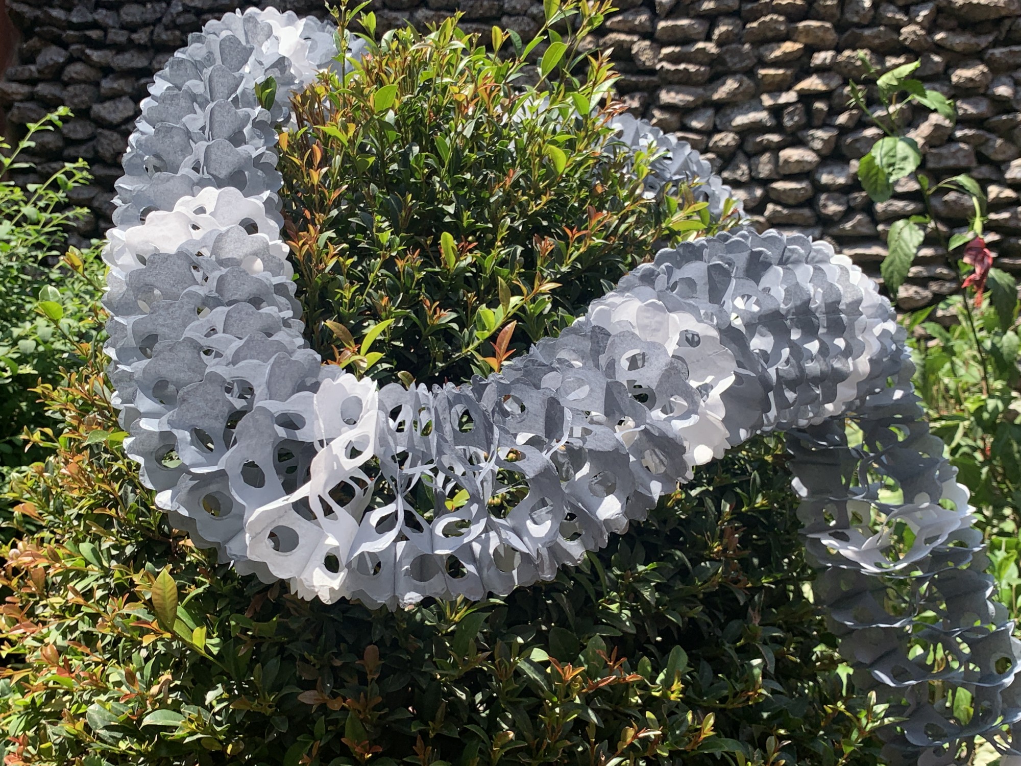 Papier-Girlande 'Schlange', grau, weiß, Ø 12 cm, L 250 cm günstig bestellen