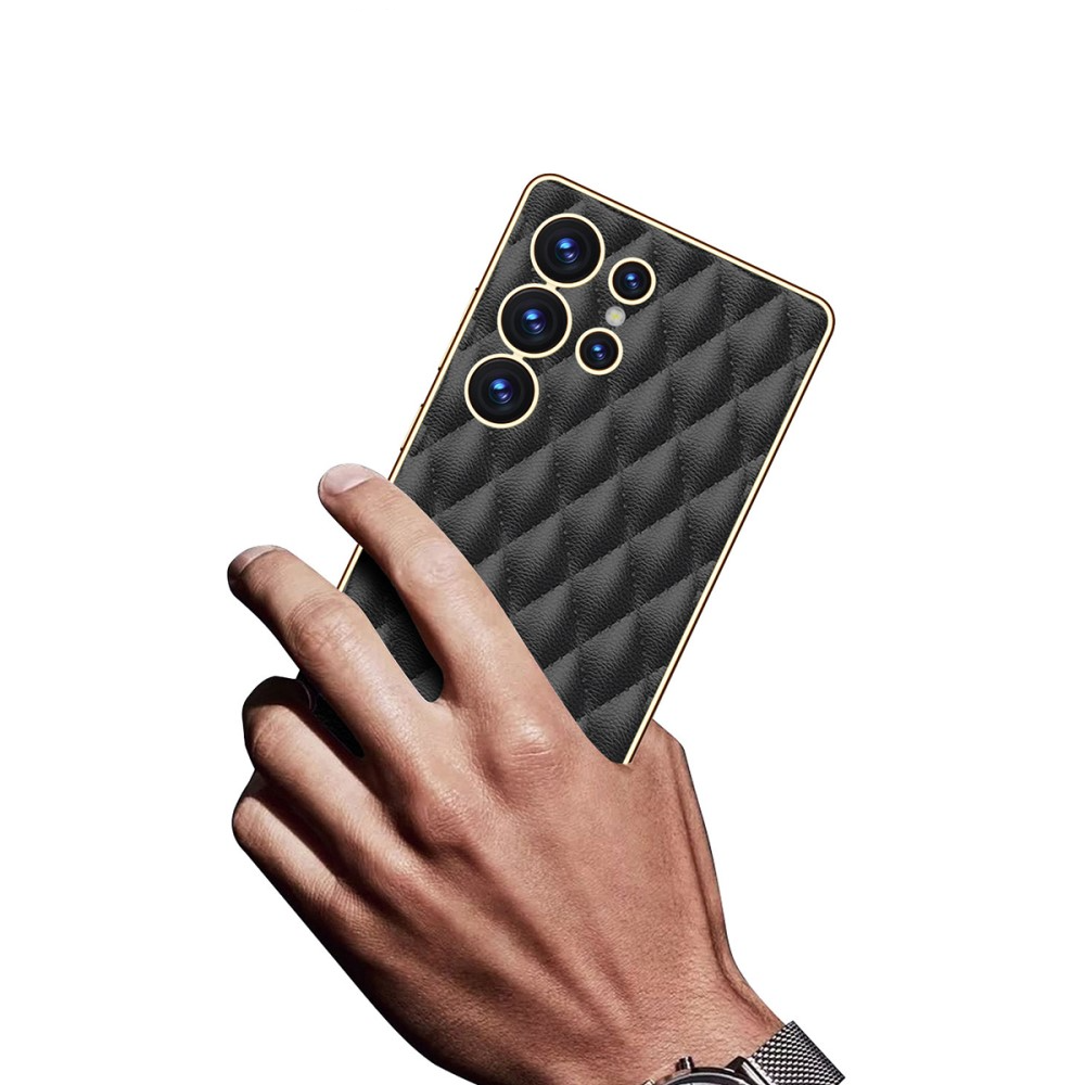 Samsung Galaxy S25 Ultra Leder Hardcase Hülle mit Galvanisiertem Rahmen   Kameraschutz Steppmuster - Lila / Gold