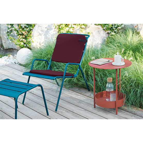 Fauteuil bas pour jardin MONCEAU en acier bleu acapulco - 78x52x72 cm