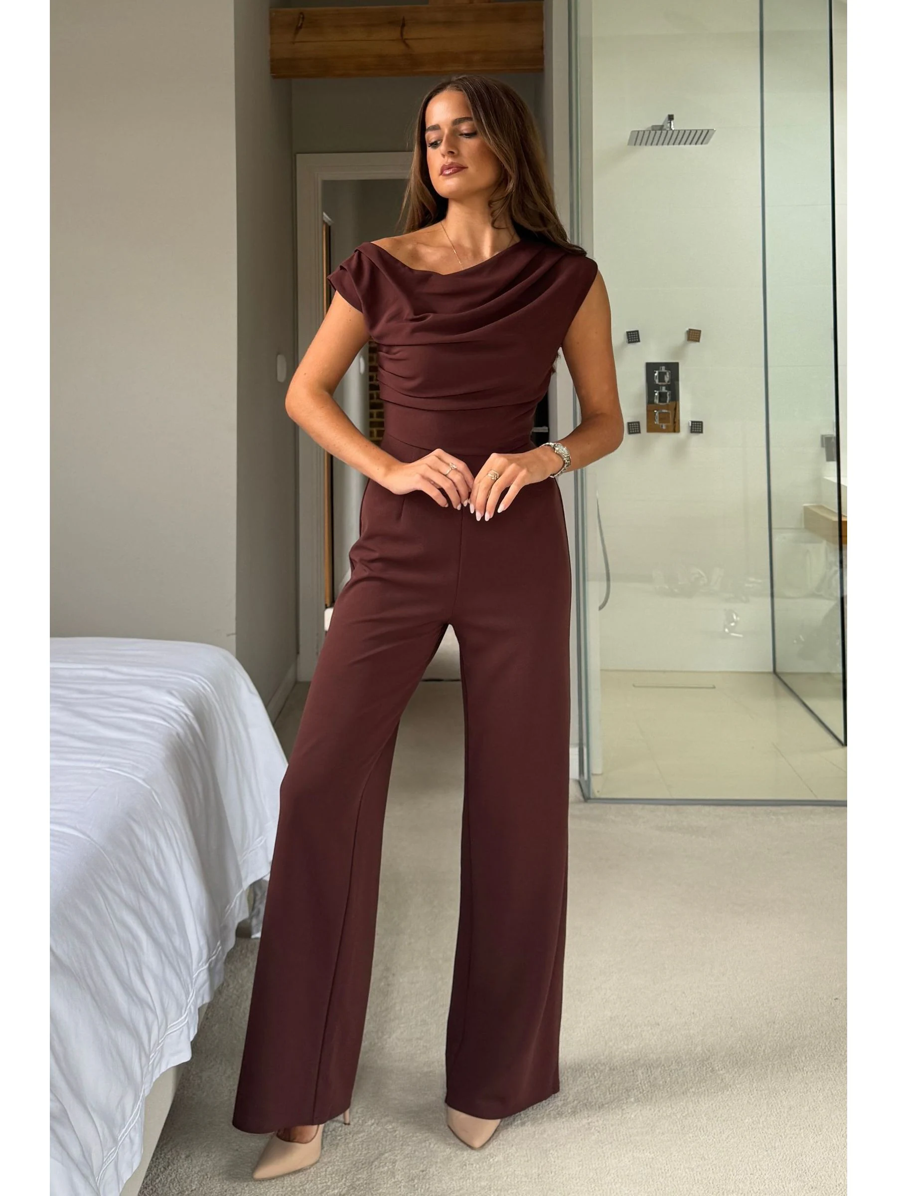 Girl In Mind - Donna jumpsuit met asymmetrische halslijn