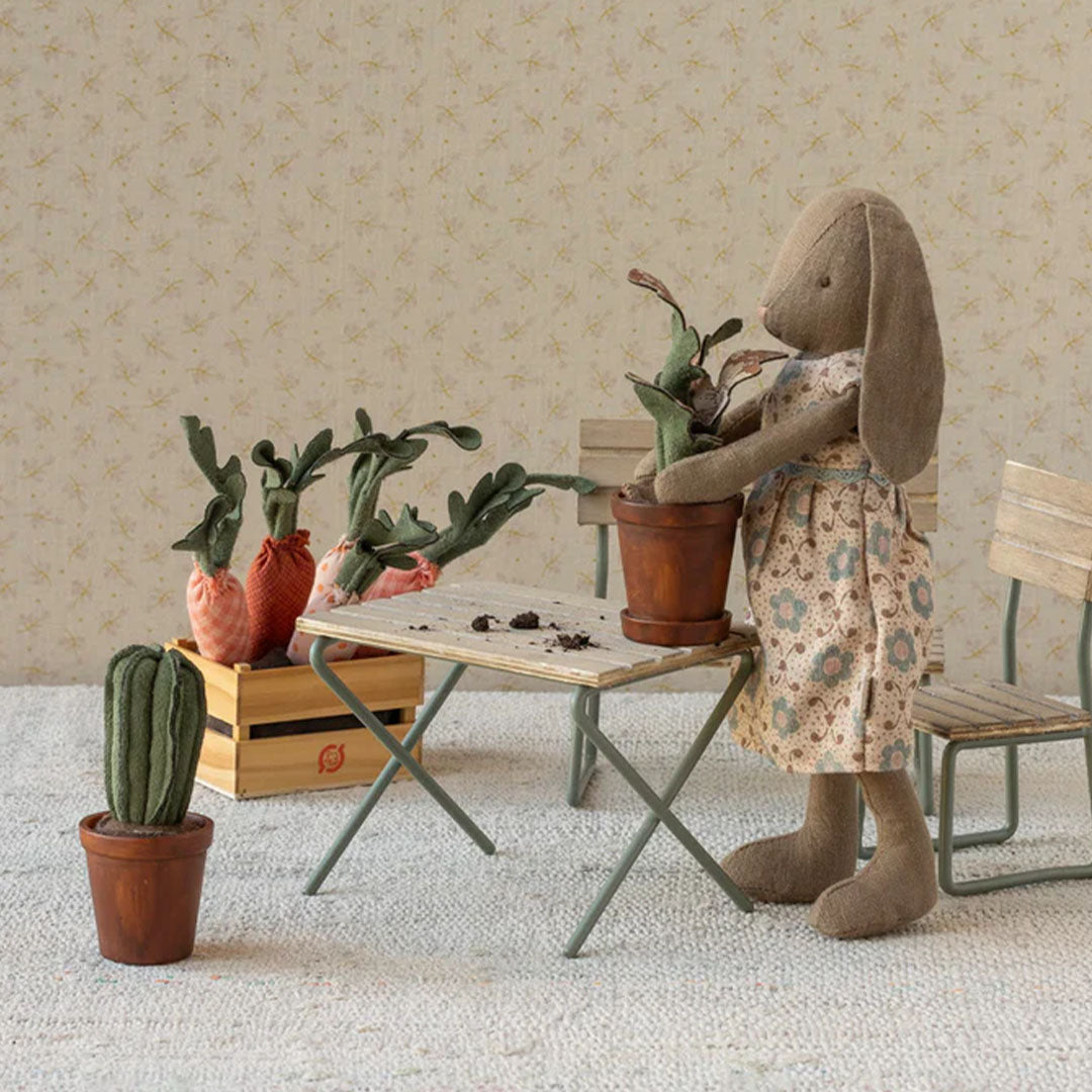maileg knuffelkonijn met bloemenjurk bruin - maat 2 - 24 cm