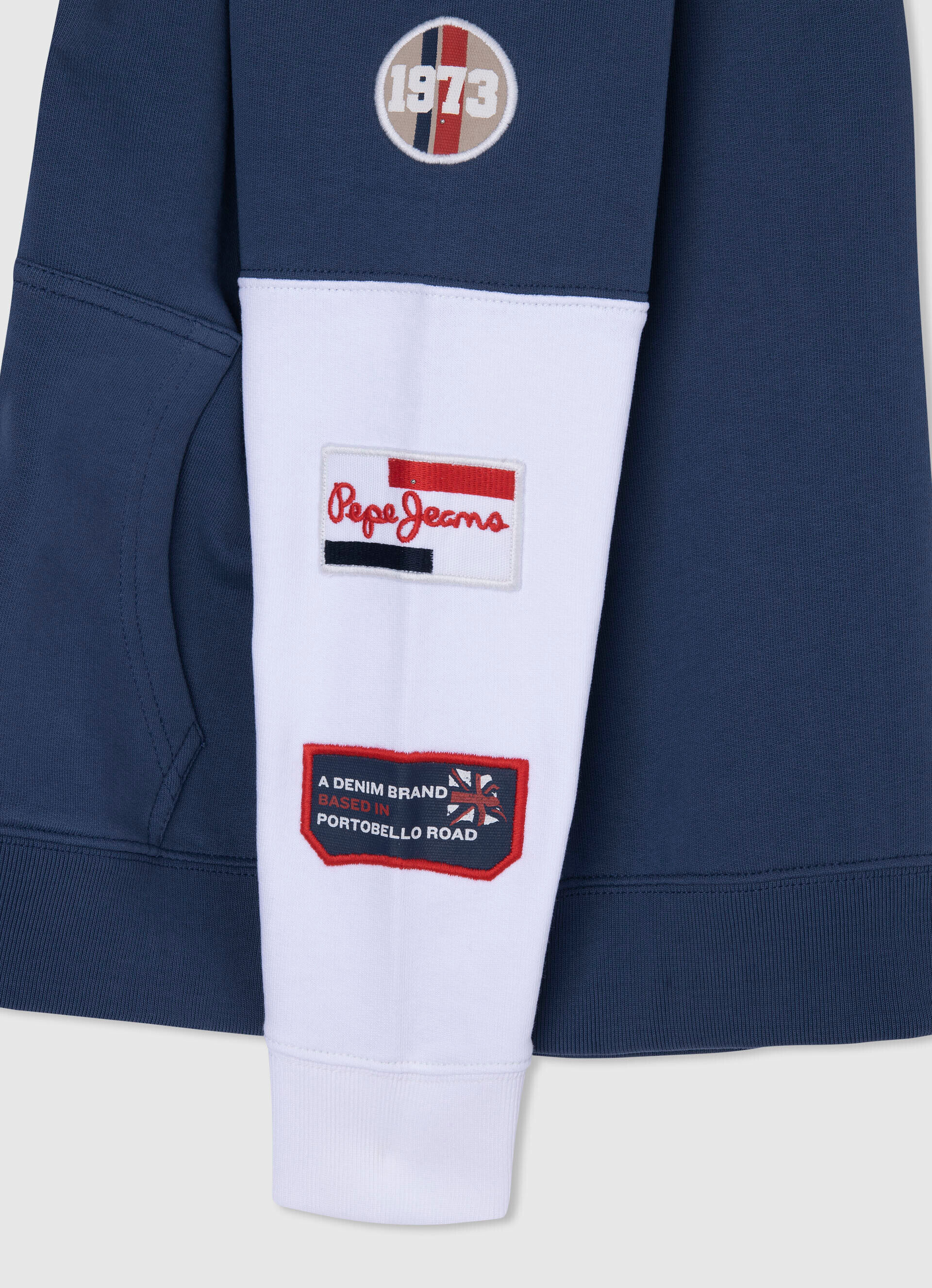 MOLETOM COM LOGOTIPO E DETALHES EM PATCH - Jarman Azul
