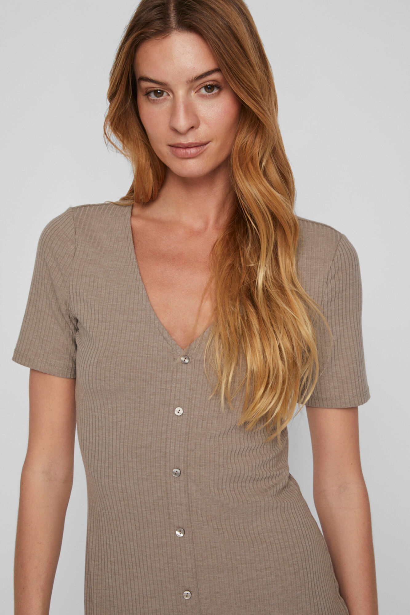 Vestido midi com botões canalé - Marrom