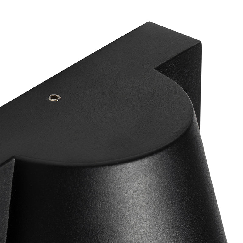 QAZQA Buiten wandlamp zwart IP44 met bewegingsmelder - Femke