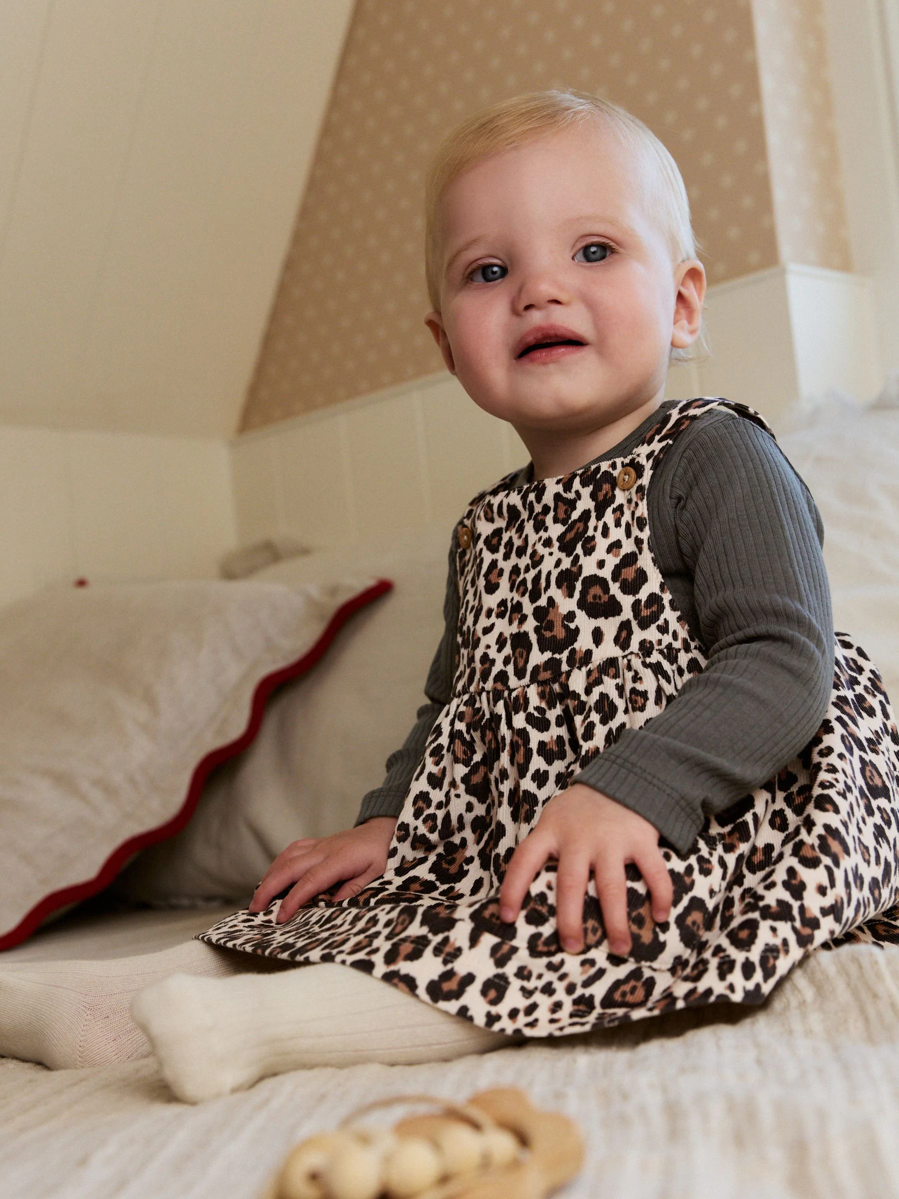 Antraciet met luipaardprint - Set van corduroy pinafore, bodysuit met lange mouwen en maillot voor baby's (0mnd-2jr)