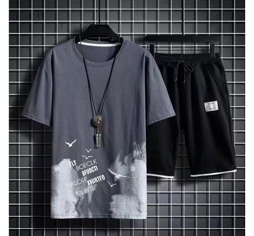 Wewewow - Set: T-shirt met korte mouwen en letters + korte broek met trekkoordapplicatie