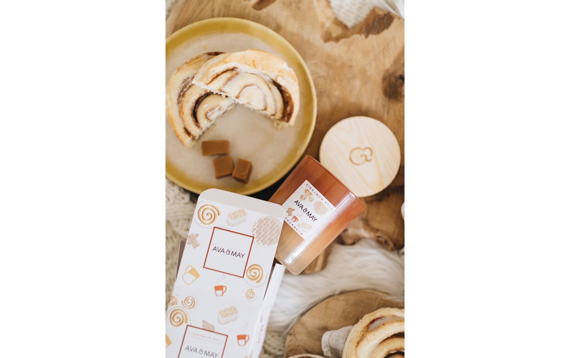 AVA & MAY Duftkerze »Cinnamon roll 180 g« Holzart: Buche (Schweden)