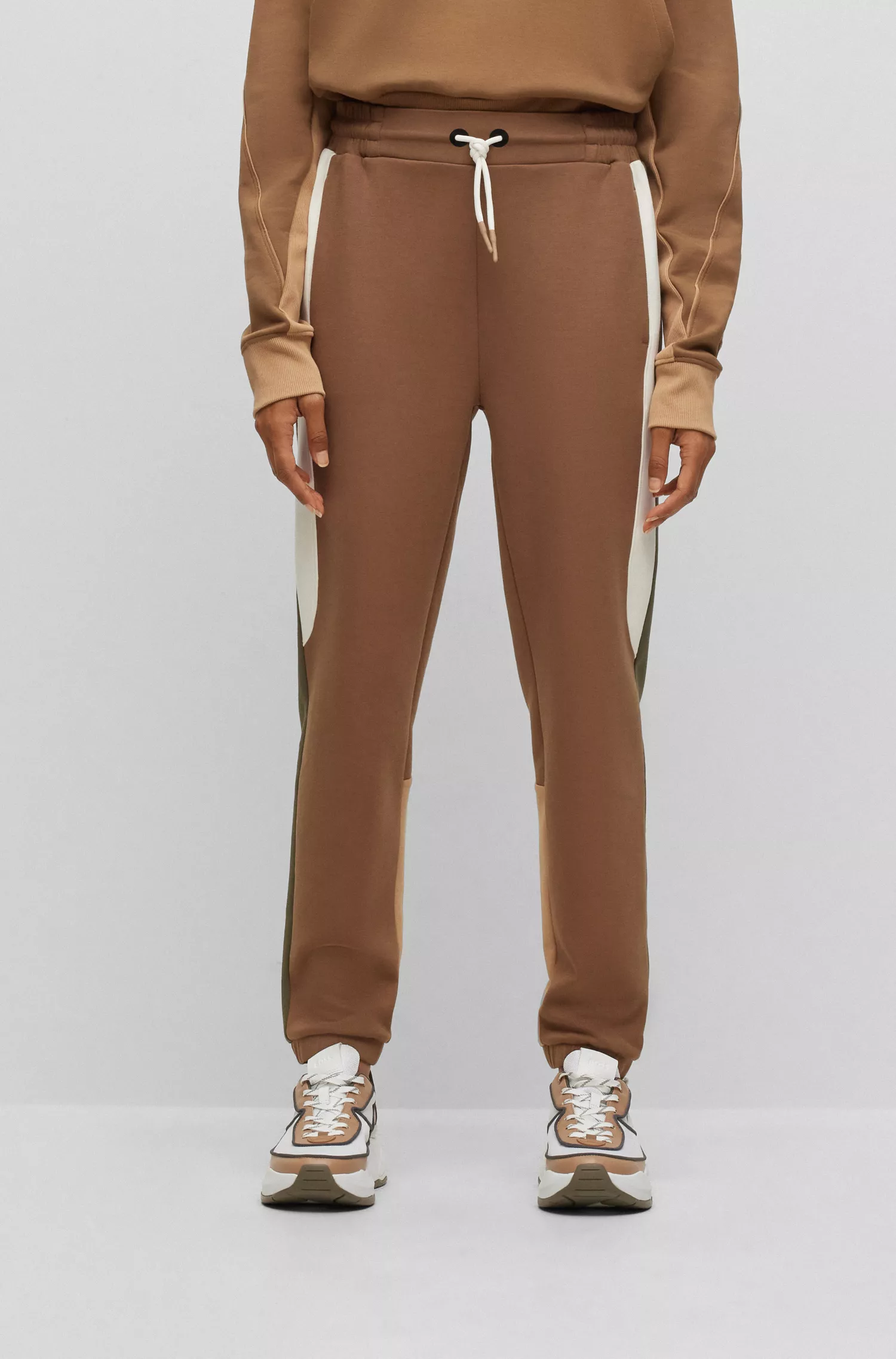 Calça de fato de treino BOSS Black-BOSS x Alica Schmidt de corte descontraído com detalhes contrastantes.