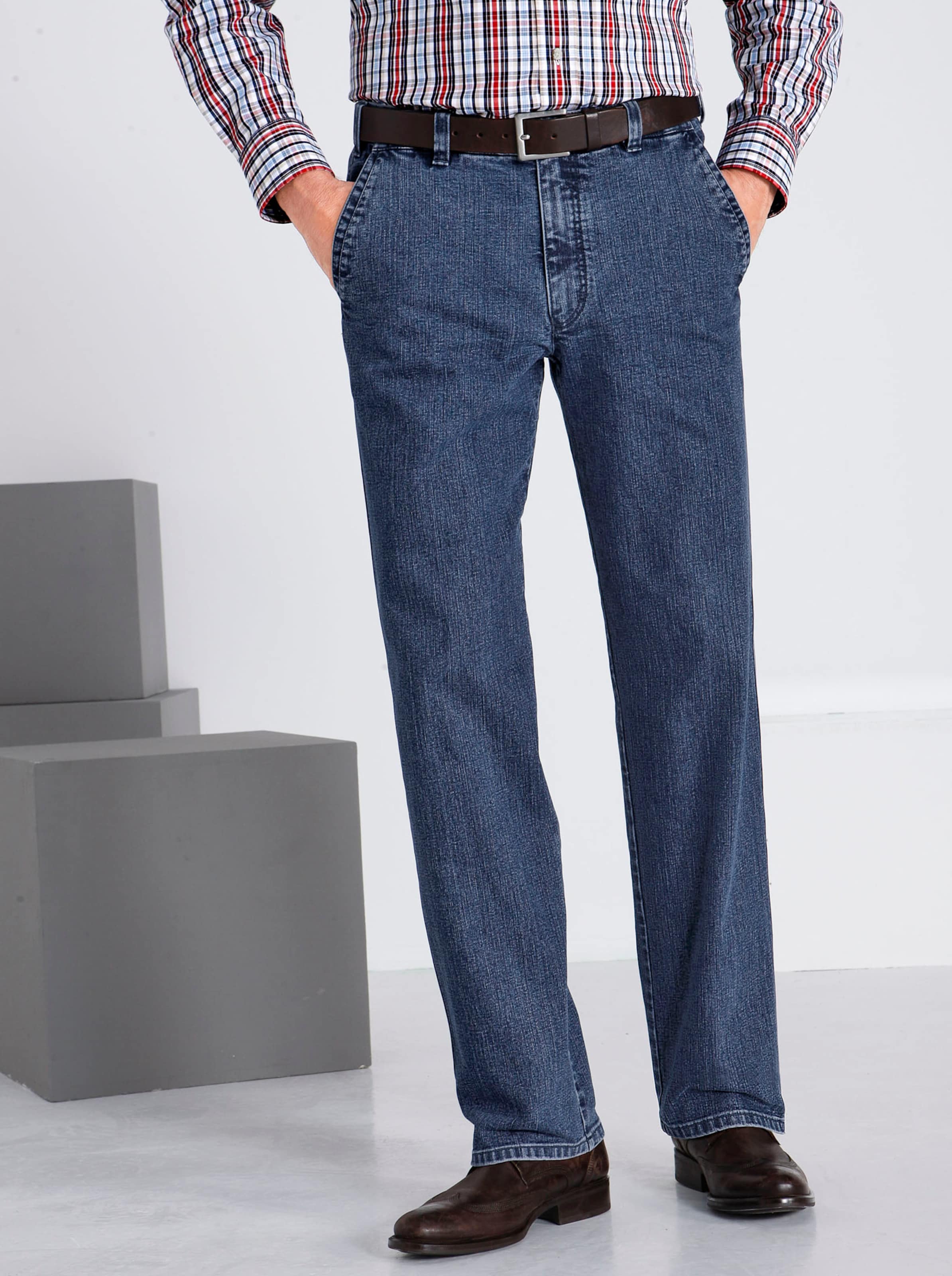Traveller-Jeans in blue-stone-washed