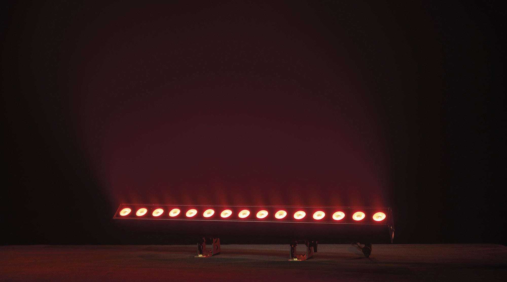Showtec Cameleon PixelBar 15Q6 Tour RGBWA+UV LED pixelbar
