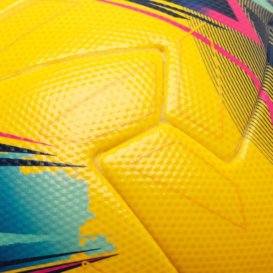 PUMA Ballon Serie A Orbita FIFA Quality Pro Ballon de Match - Jaune/Multicolor