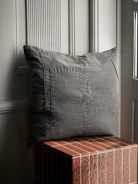 Ferm Living Darn kussen 50x50 blauwgrijs