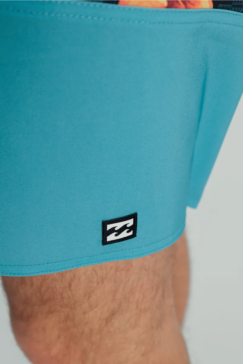 Billabong Tribong Pro 18 Inch Herren Badeshort