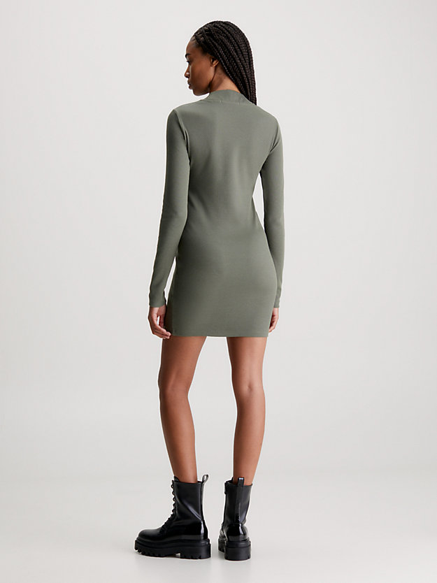 Vestido canelado de manga comprida com modelagem justa