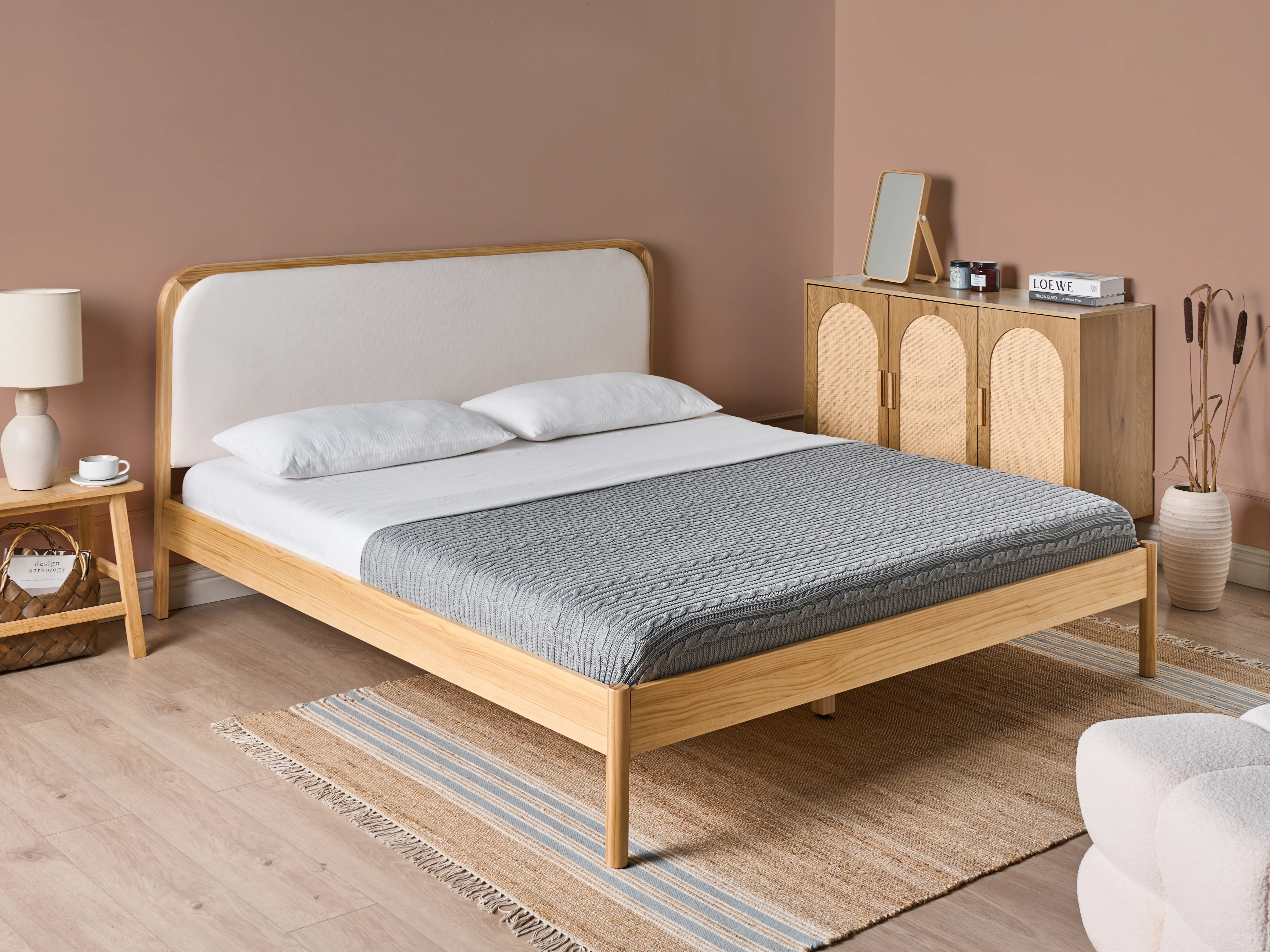 Bed Dennenhout DOSCHES 180 x 200 cm Lichtbruin