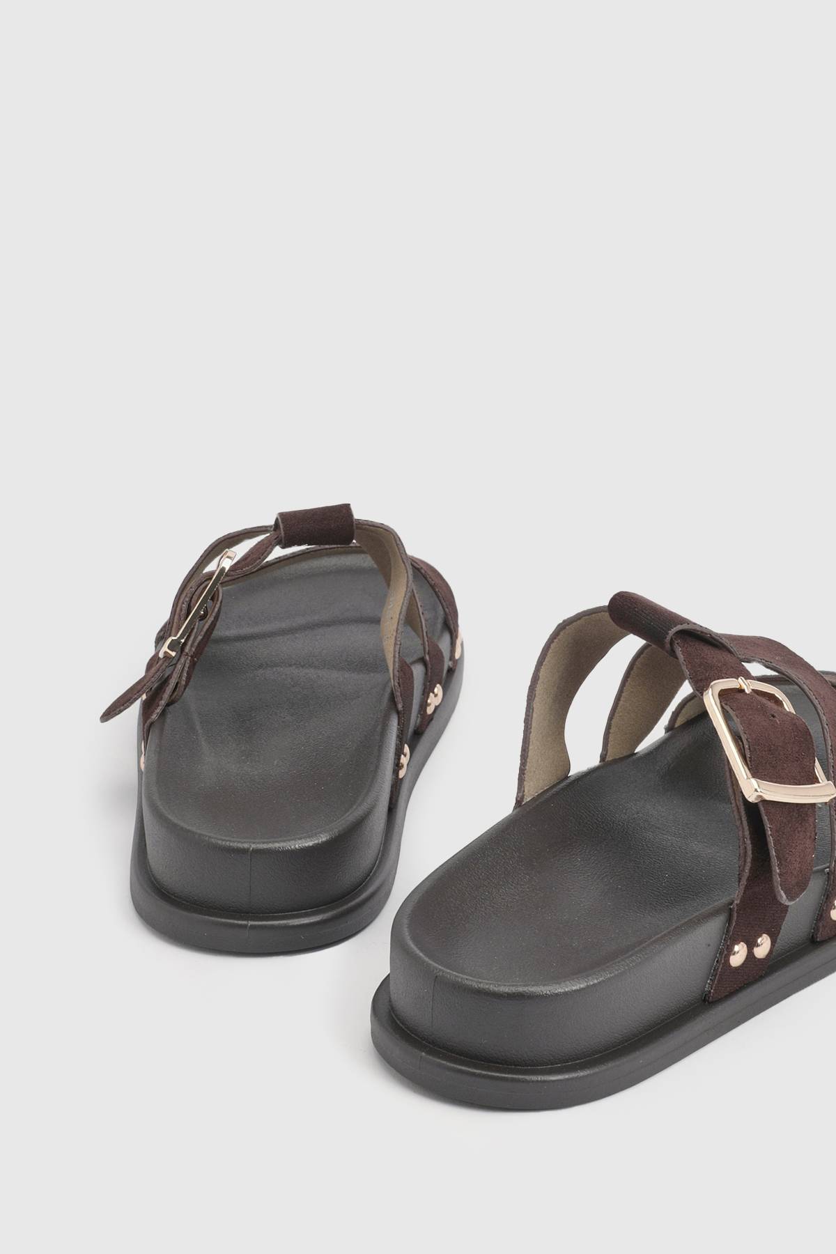 boohoo Sandales À Double Bride En Synthétique Avec Découpes Et Semelle Anatomique
