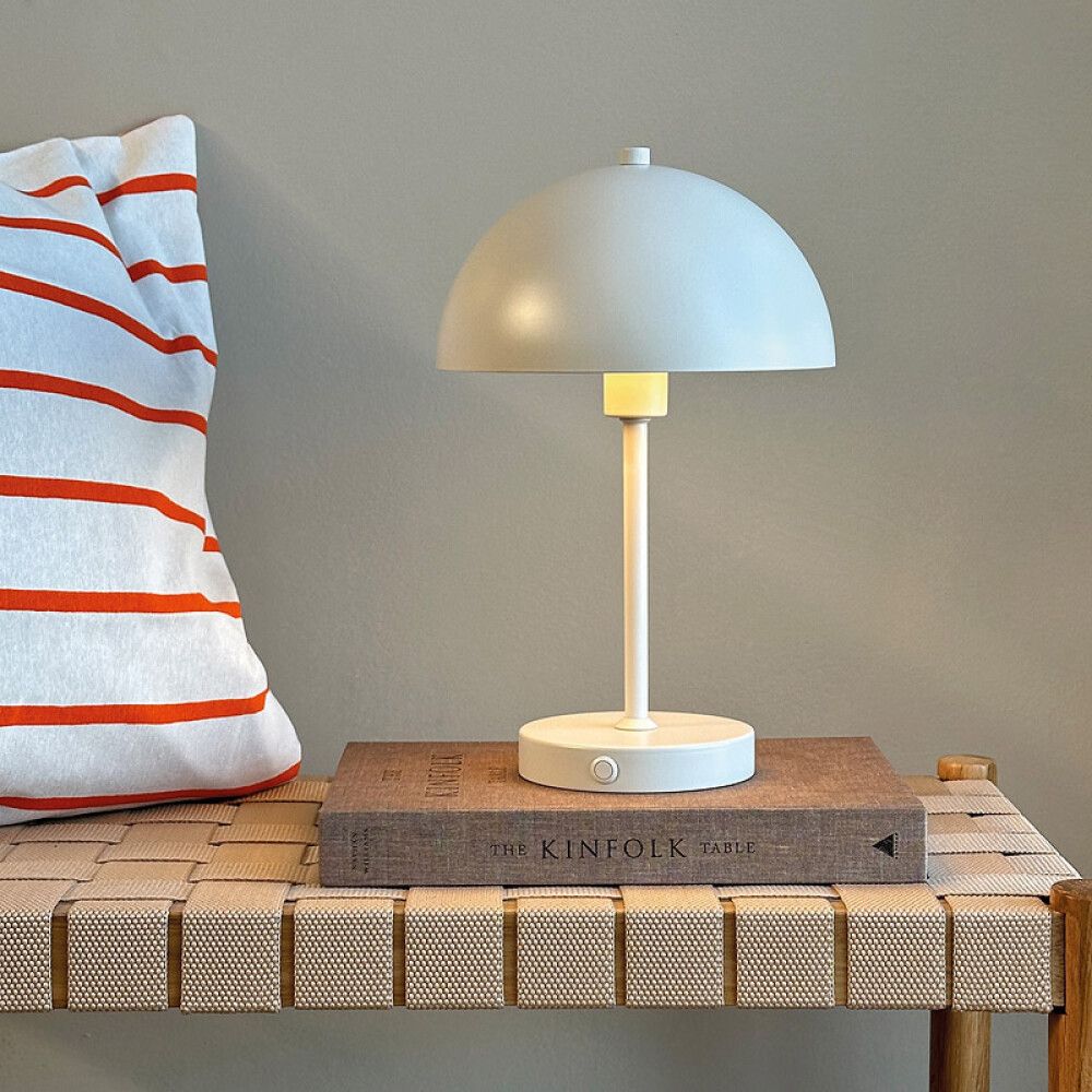 BORDLAMPE DYBERG LARSEN STOCKHOLM PERLEHVIT